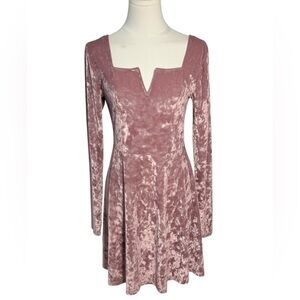 Aeropostale Velvet V-Wire Fit & Flare Mini Dress in Mauve Size Medium